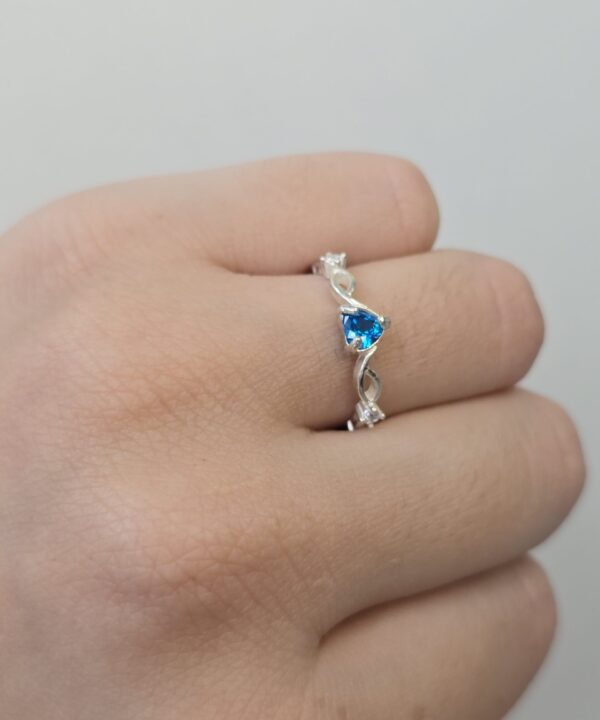 Anel solitário Céu Azul-Prata 950